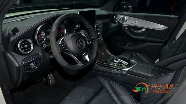 2017纽约车展:梅赛德斯-AMG GLC 63 2017纽约车展:梅赛德斯-AMG GLC 63