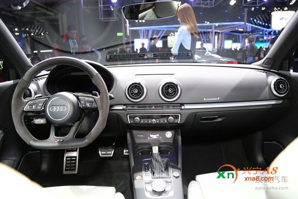 奥迪 RS3 实拍 内饰 图片 奥迪 RS3 实拍 内饰 图片
